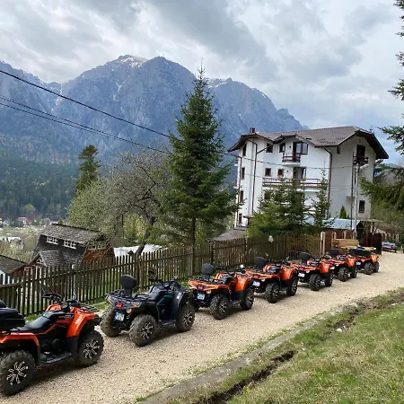 Alunis Gasthuis Buşteni
