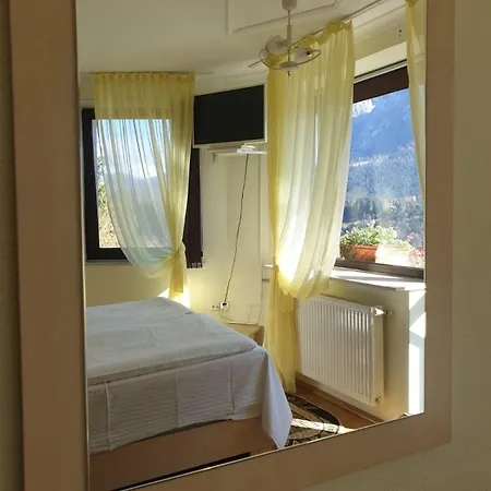 Alunis Guest house
