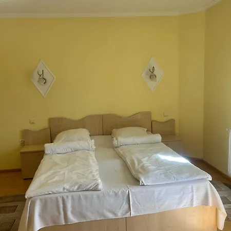 Alunis Guest house